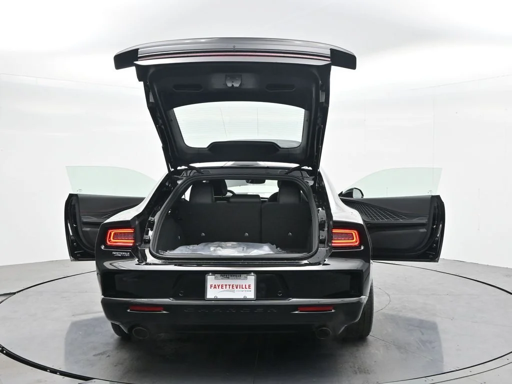New 2026 Diamond Black Crystal Pearlcoat Dodge Scat Pack image 46