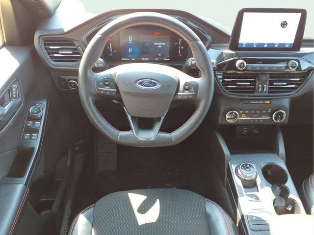 Used 2025  Ford ST-Line Select image 17