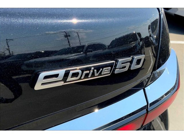 2026 BMW i7 50 - Photo 15