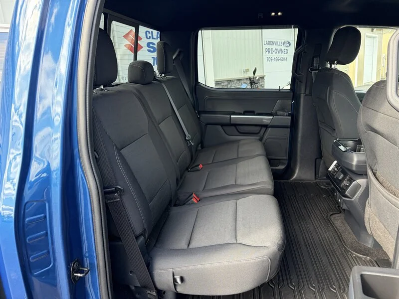 Used 2022 Blue Ford XLT image 16