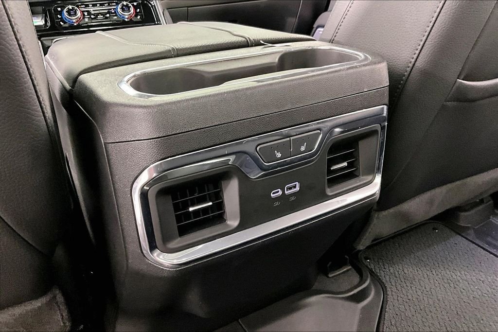 Used 2024 White GMC Denali image 10