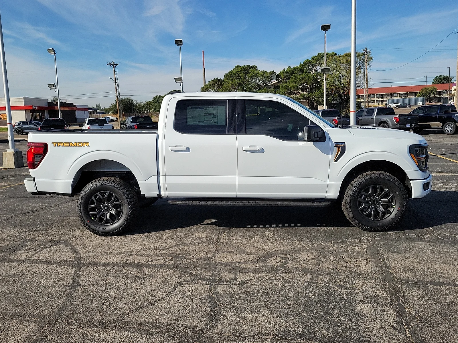 New 2026 Oxford White Ford Tremor&reg; image 5