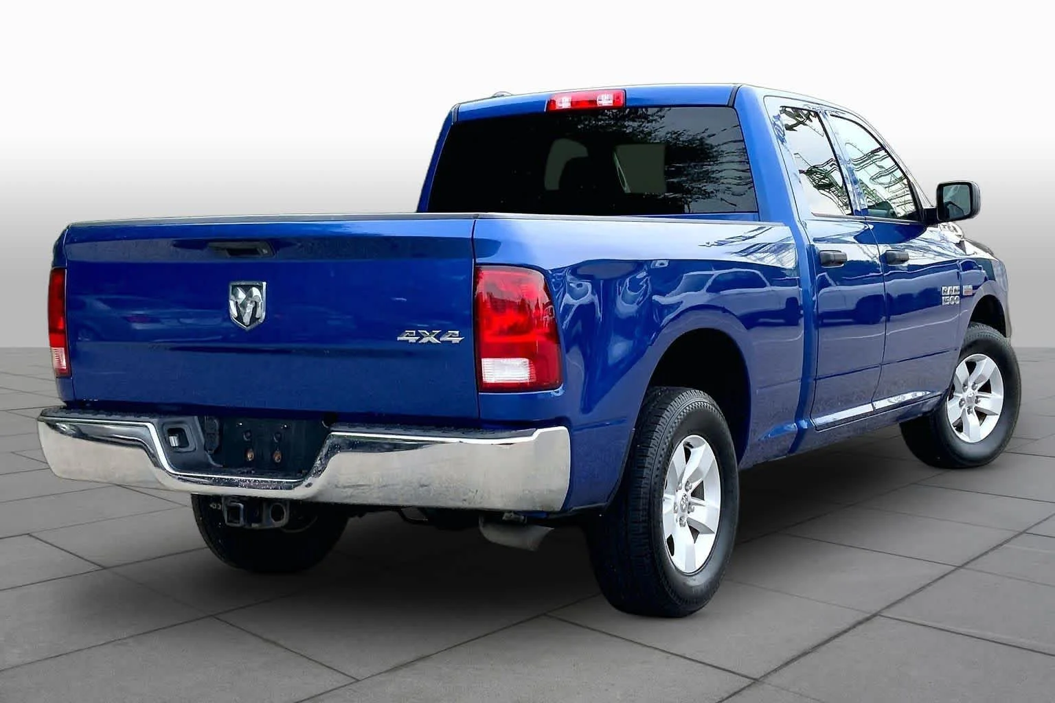 Used 2018 Blue Streak Pearlcoat Ram Tradesman image 13