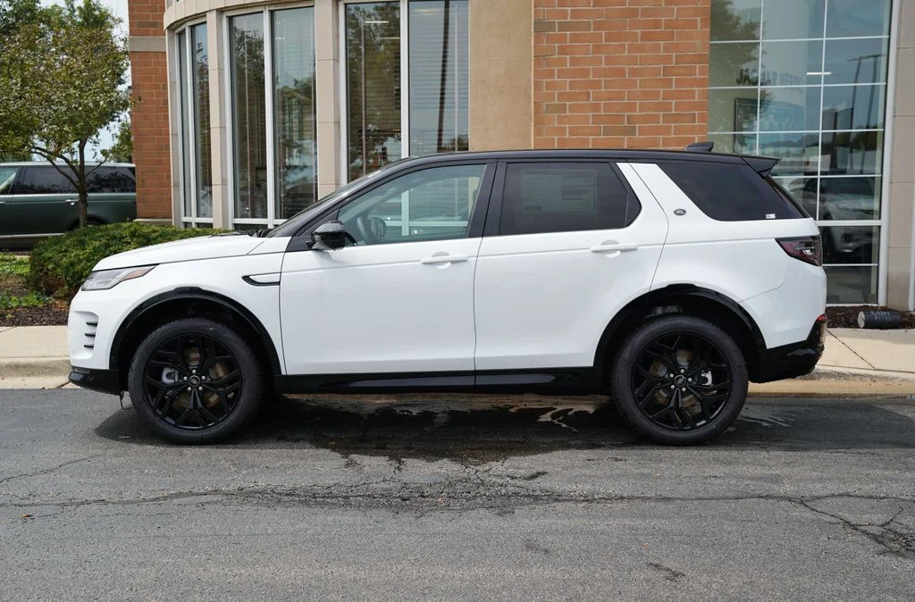 New 2026 Fuji White Land Rover Landmark image 2