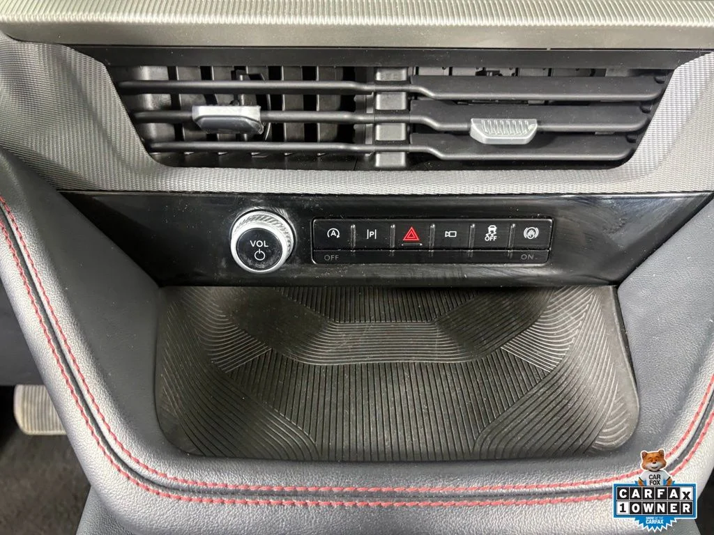 Used 2025 Gray Ford ST-Line image 24