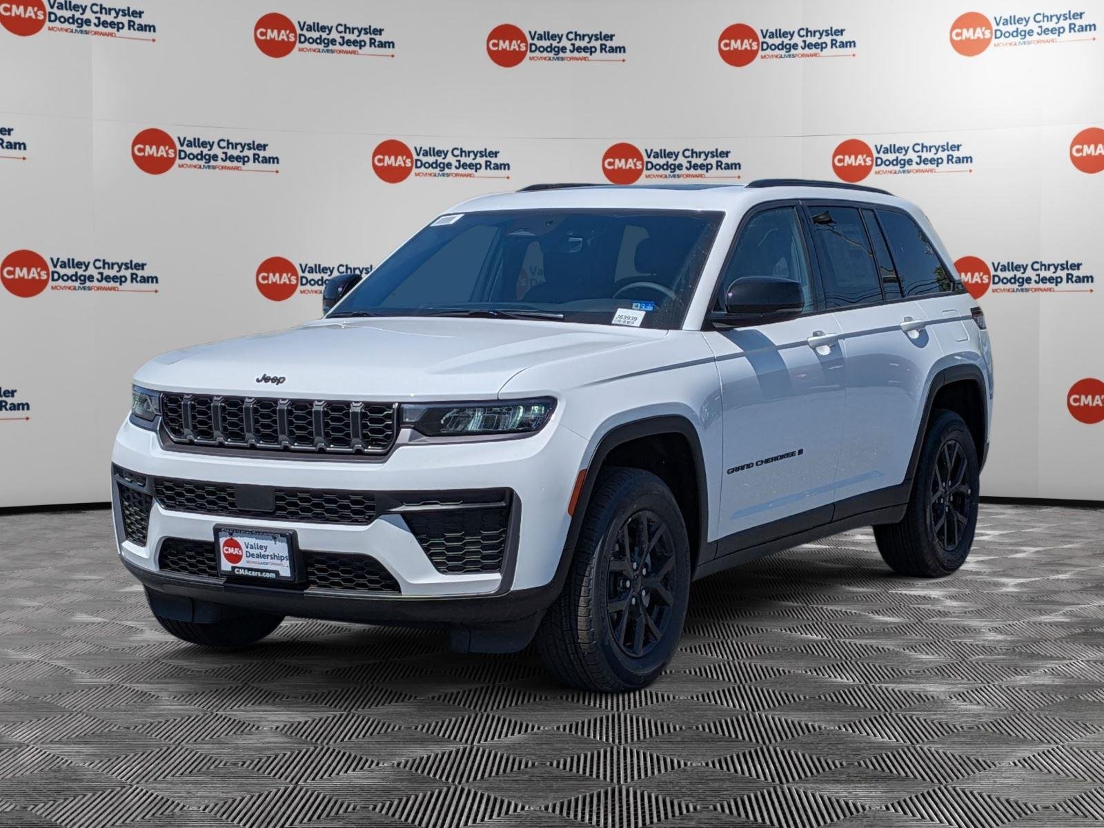 New 2026 Bright White Clear-Coat Exterior Paint Jeep Laredo Altitude image 1