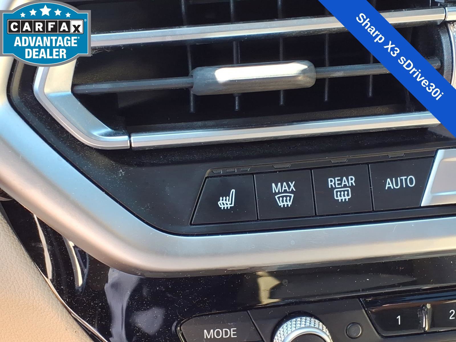 Used 2022  BMW sDrive30i image 24