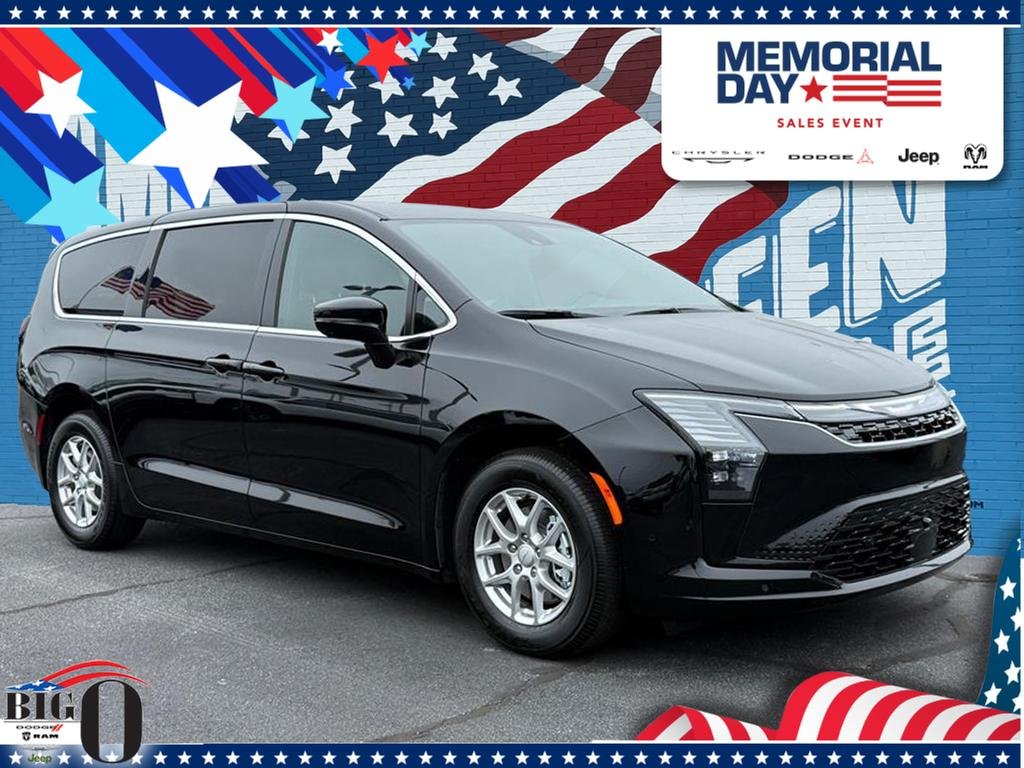 2027 Chrysler Pacifica Select's photo