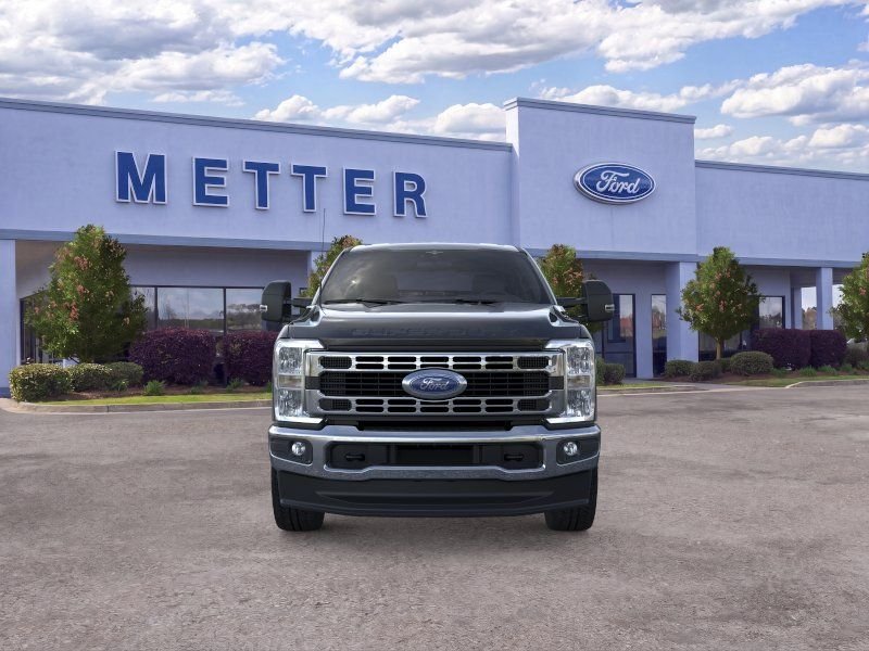 New 2026 Agate Black Metallic Ford F-250® XLT image 28