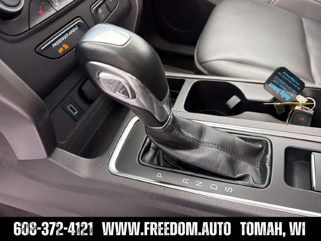 Used 2019 Lightning Blue Metallic Ford SEL image 23