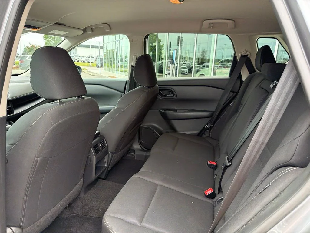 Used 2024 Gray Nissan S image 26
