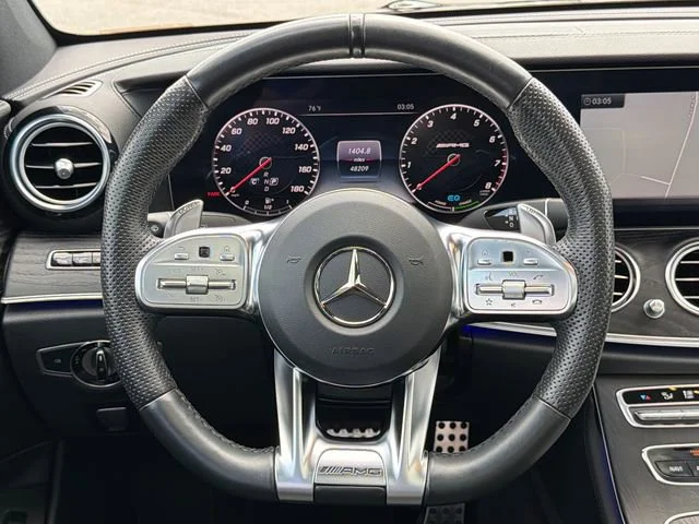 Used 2019 Red Mercedes-Benz 4MATIC® image 24