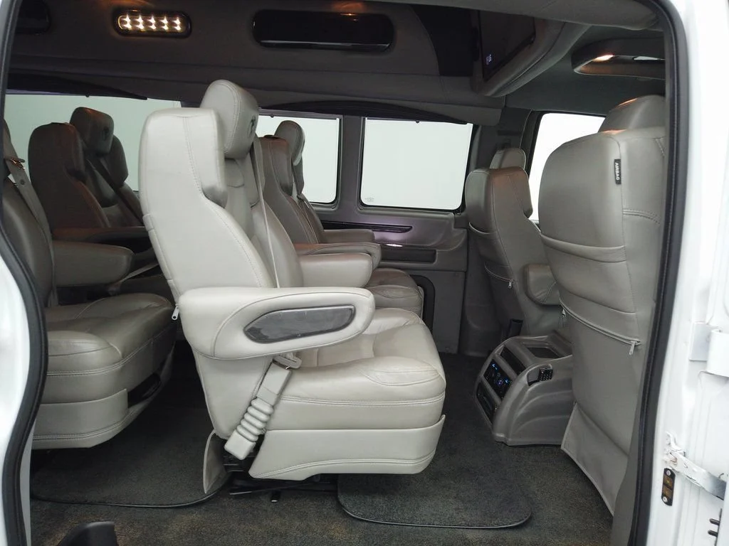 Used 2020 Summit White GMC Work Van image 45