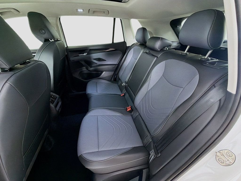 2026 Volkswagen Tiguan SE - Photo 25