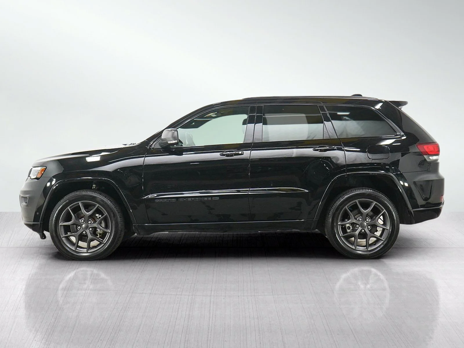 Used 2021 Jeep Grand Cherokee 80th Edition with VIN 1C4RJFBGXMC704891 for sale in Hopkins, Minnesota