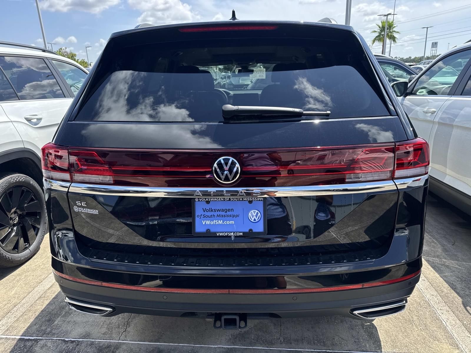 New 2026 Black Volkswagen SE w/Technology image 5