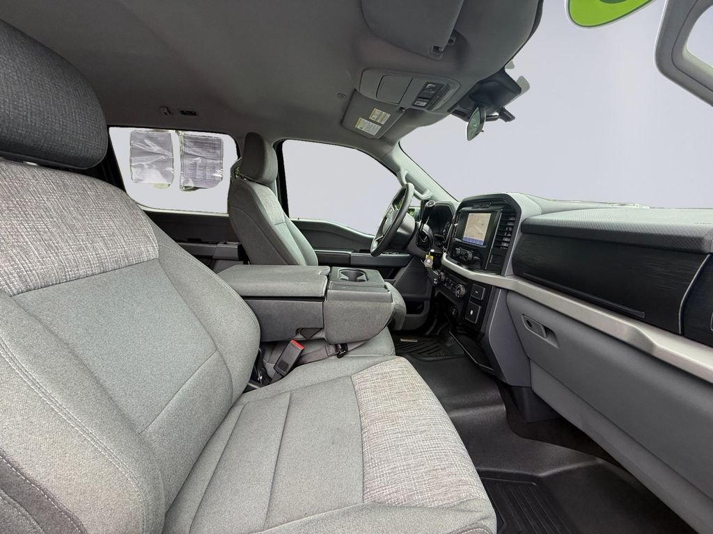 Used 2023 Black Ford XLT image 19