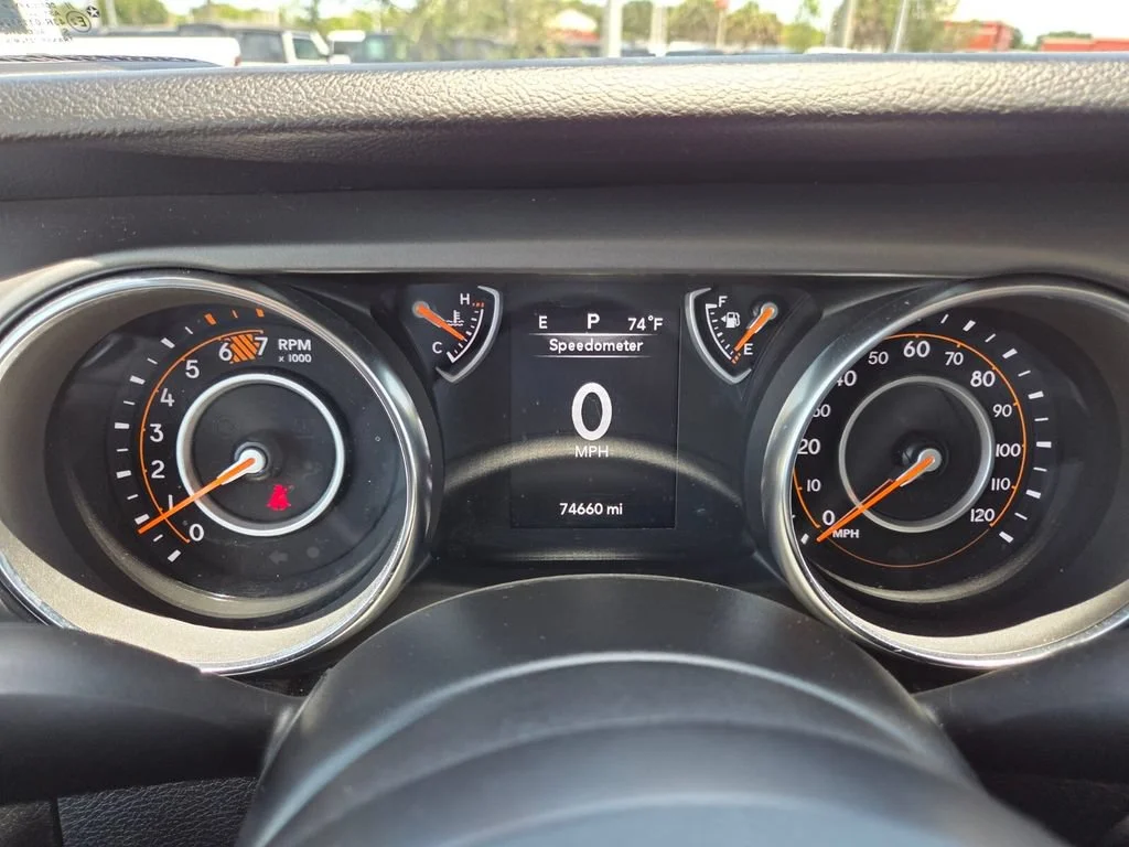 Used 2021 Black Clearcoat Jeep Sport S image 33