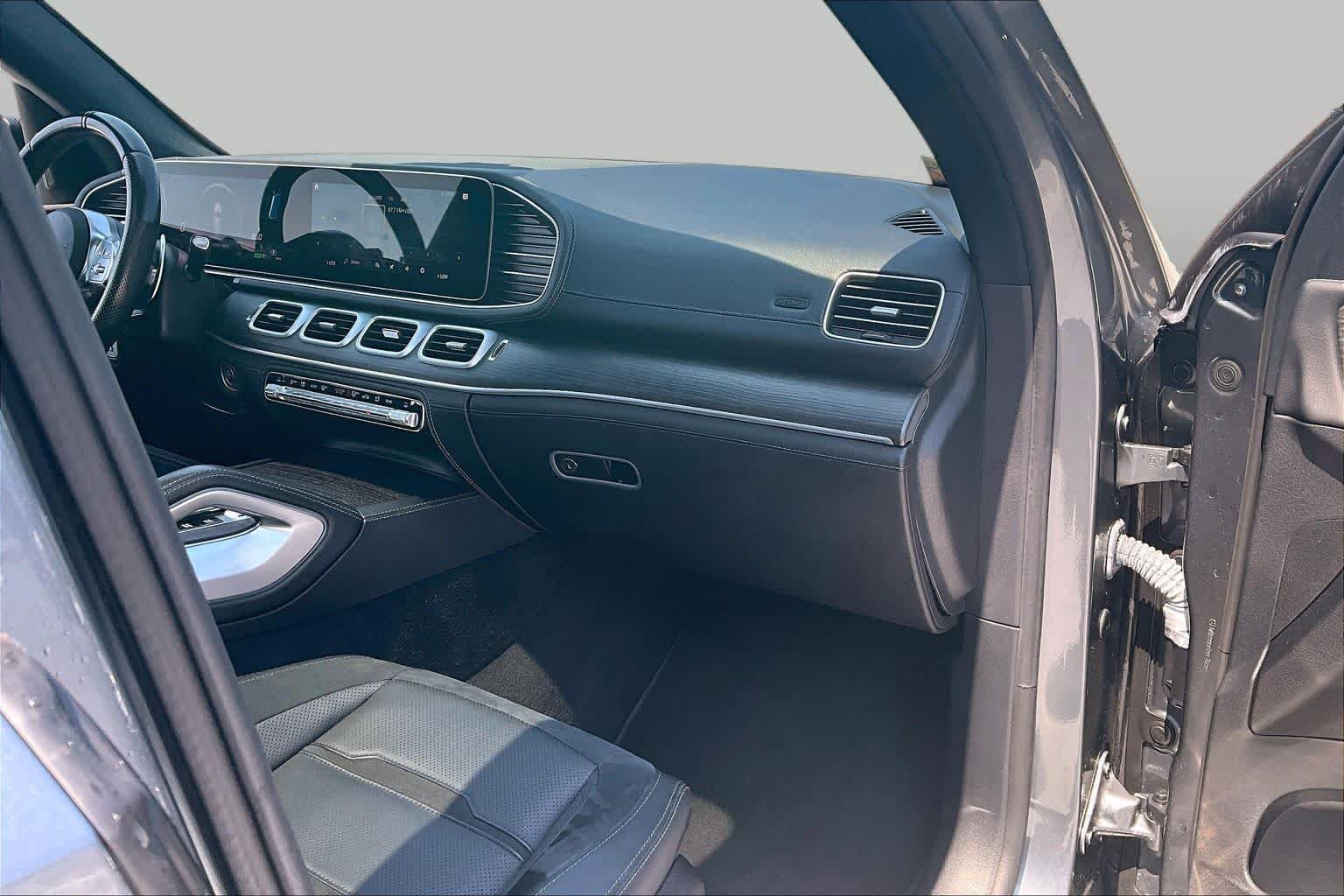 Used 2023 Selenite Grey Metallic Mercedes-Benz AMG® GLE 53 image 19