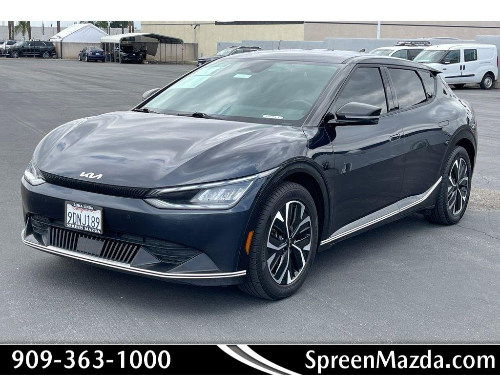 2022 Kia EV6 Wind's photo