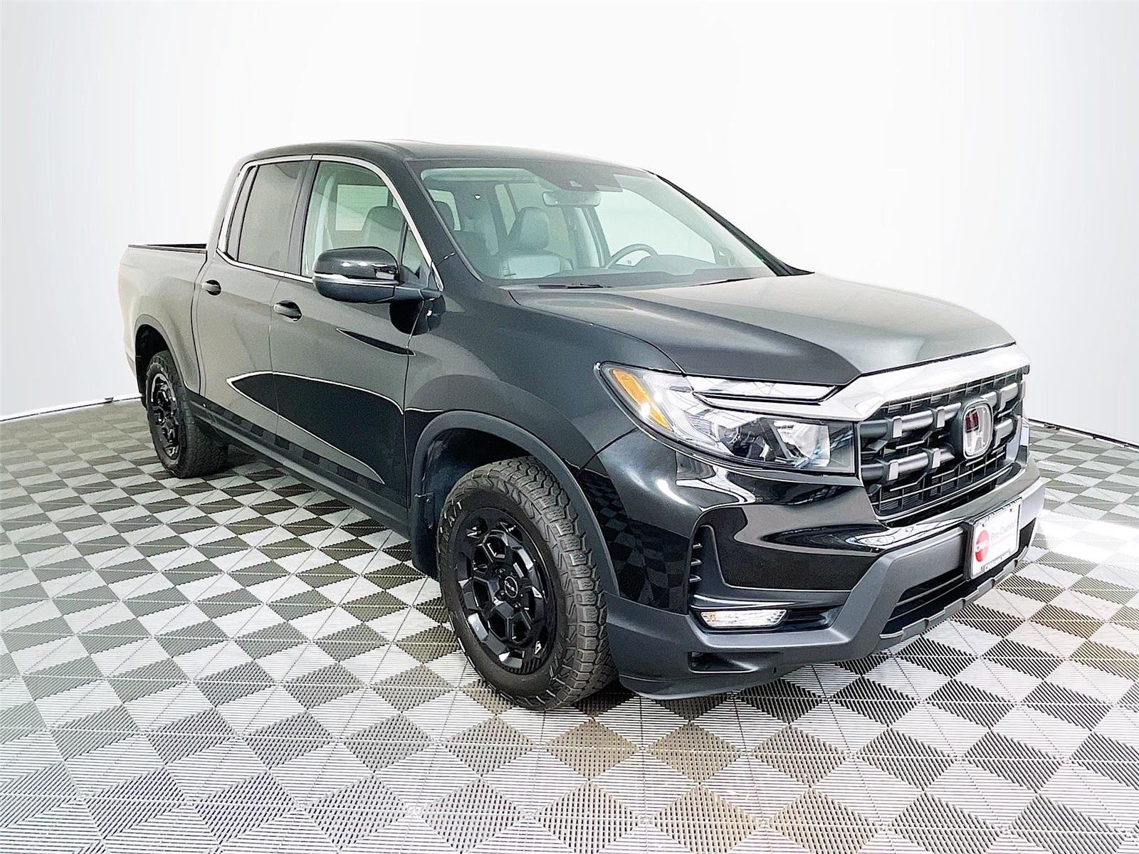 2025 Honda Ridgeline RTL+ AWD's photo