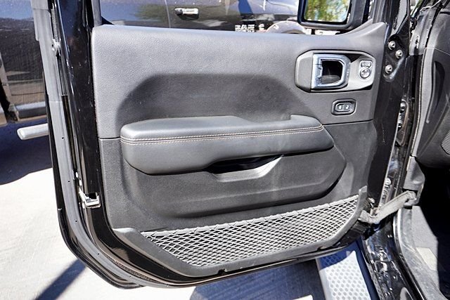 Used 2021 Black Jeep 4-Door Sahara High Altitude 4xe image 28