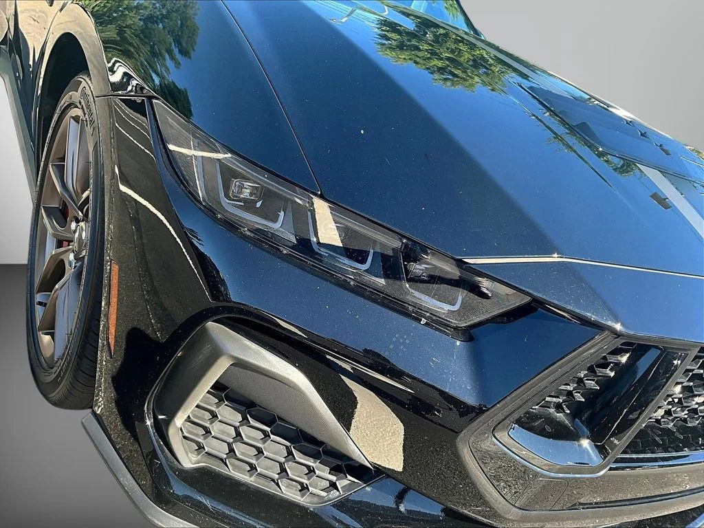 Used 2025 Black Ford GT Premium image 33