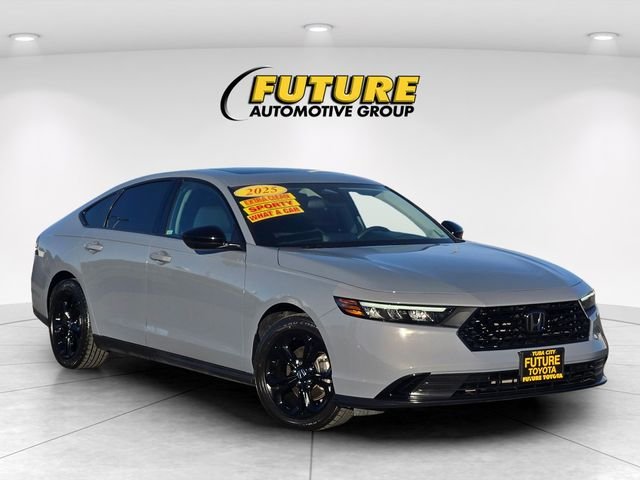 Used 2025 Gray Honda SE image 1