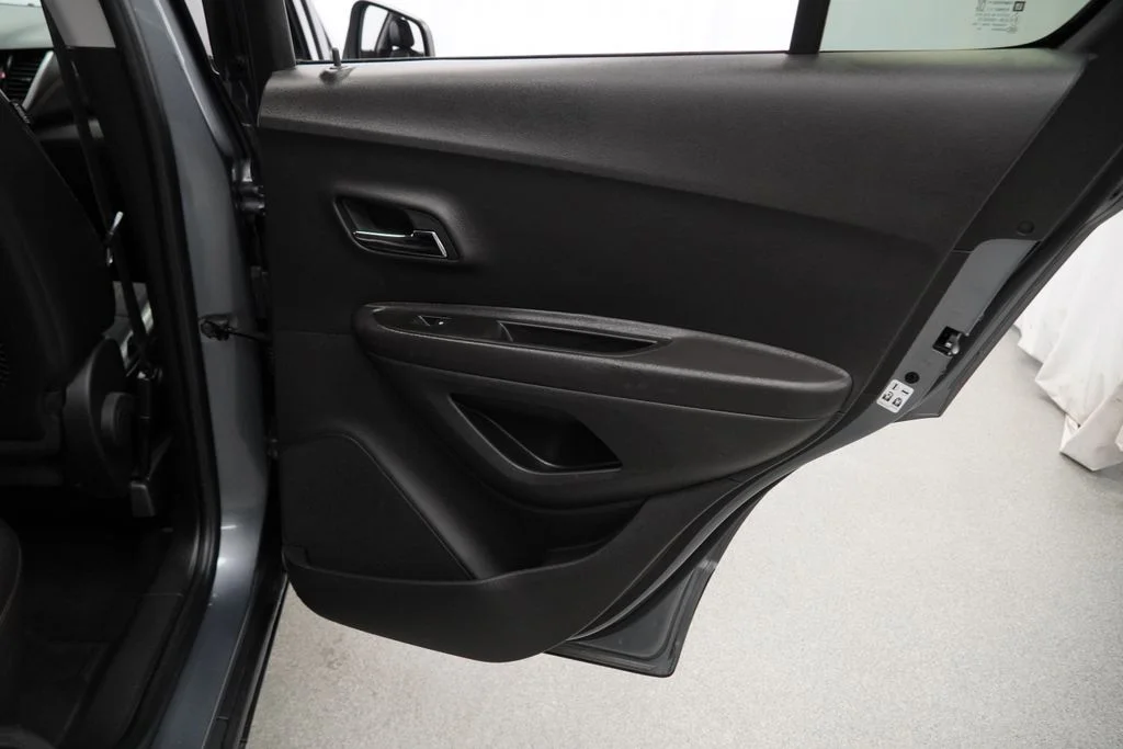 Used 2019 Gray Chevrolet LT image 26