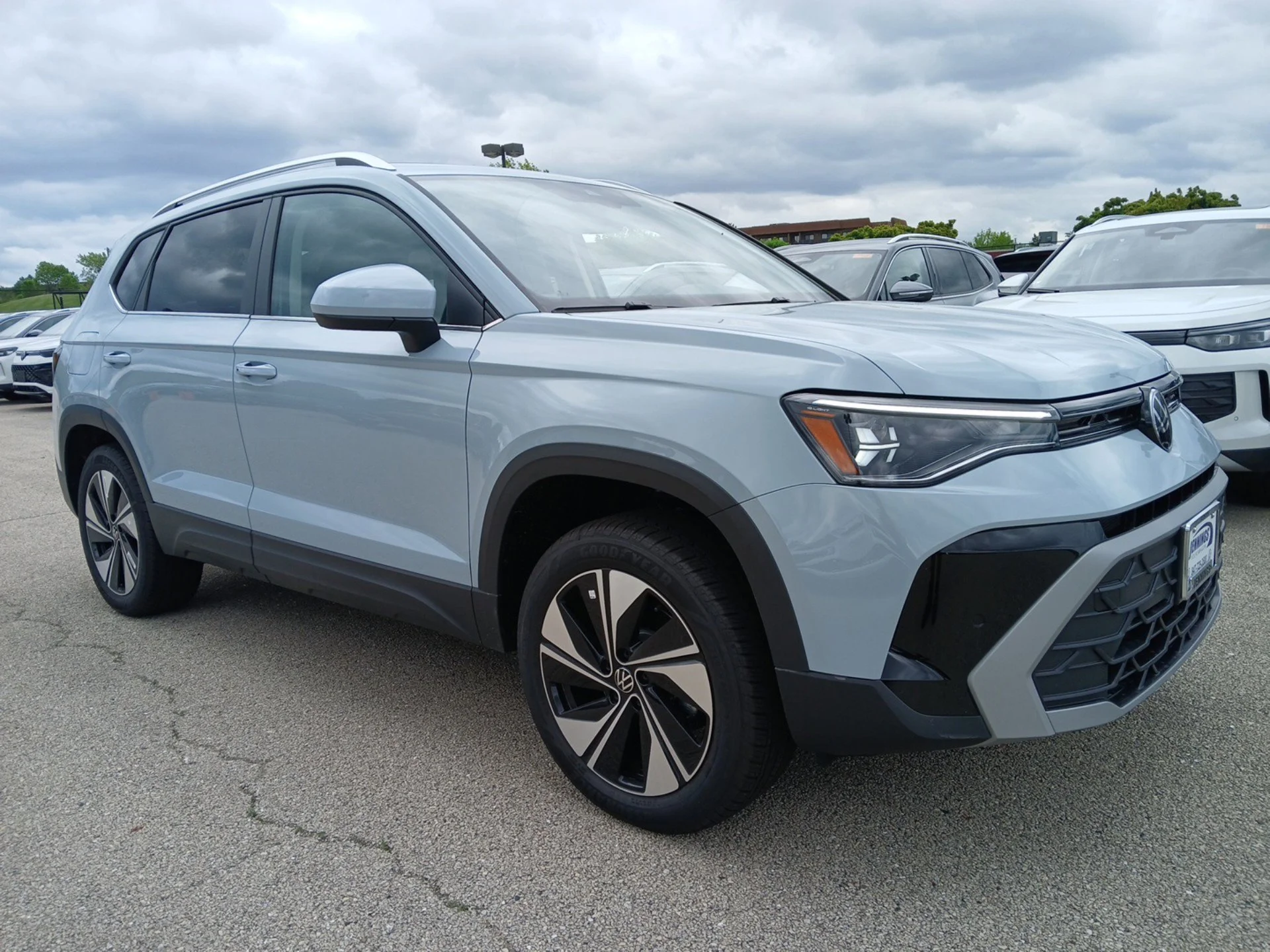 New 2026 Volkswagen Taos 1.5T SE