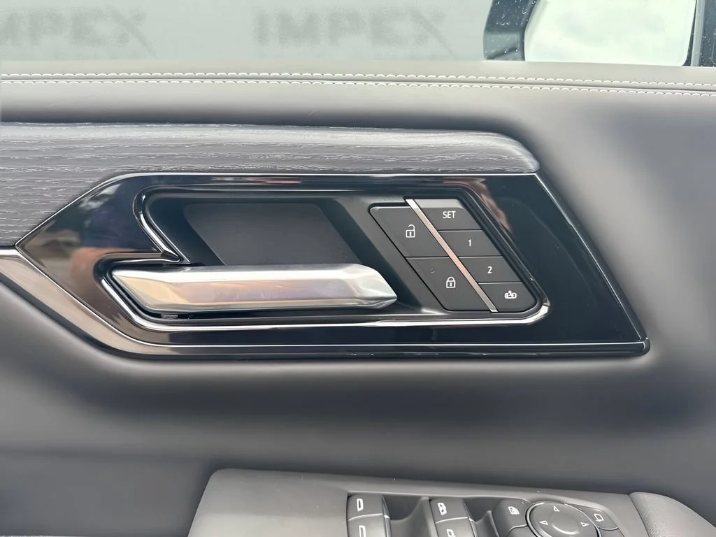 2026 GMC Yukon XL AT4 Ultimate - Photo 11