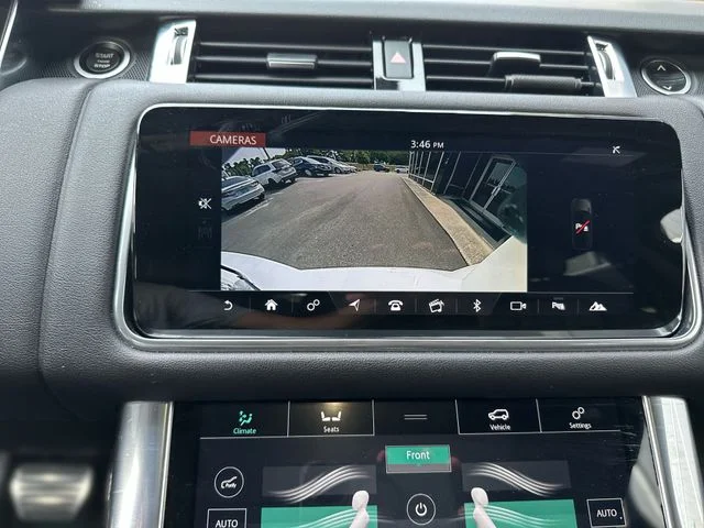 Used 2022 White Land Rover HSE Silver Edition image 18