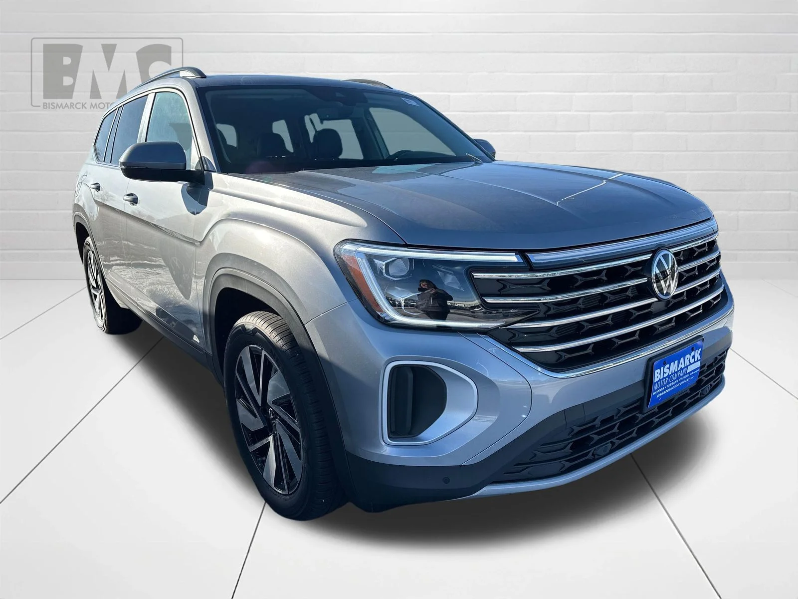 2026 Volkswagen Atlas SE w/Tech - Photo 3