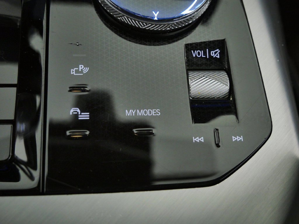 Certified Used 2025 Dark Graphite Metallic BMW 30 xDrive image 46