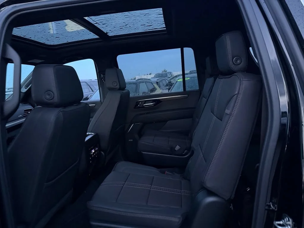 2026 Chevrolet Suburban High Country - Photo 12