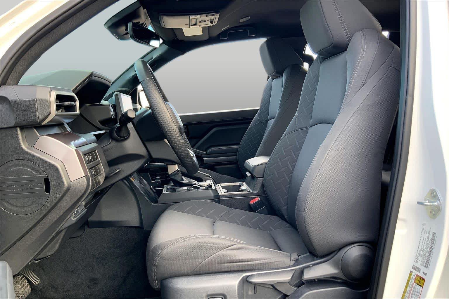 Used 2026 Ice Cap Toyota SR5 image 8