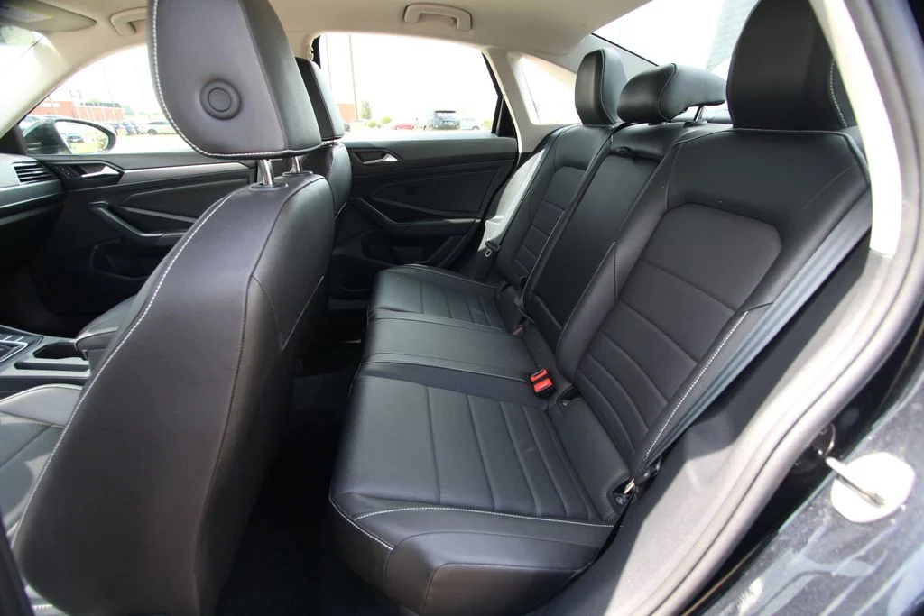 Used 2024  Volkswagen 1.5T SE image 7