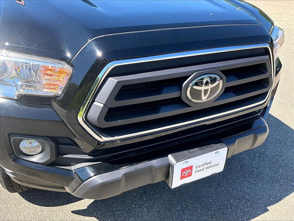 Used 2023 Black Toyota SR5 image 31