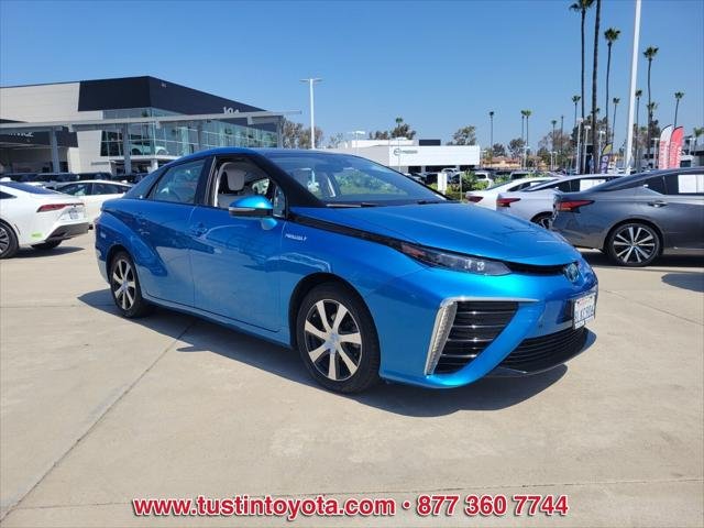 Certified Used 2019 BLACK/PURE BLUE ME. Toyota  image 2