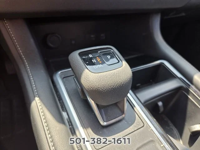 Used 2023 Silver Nissan SL image 21