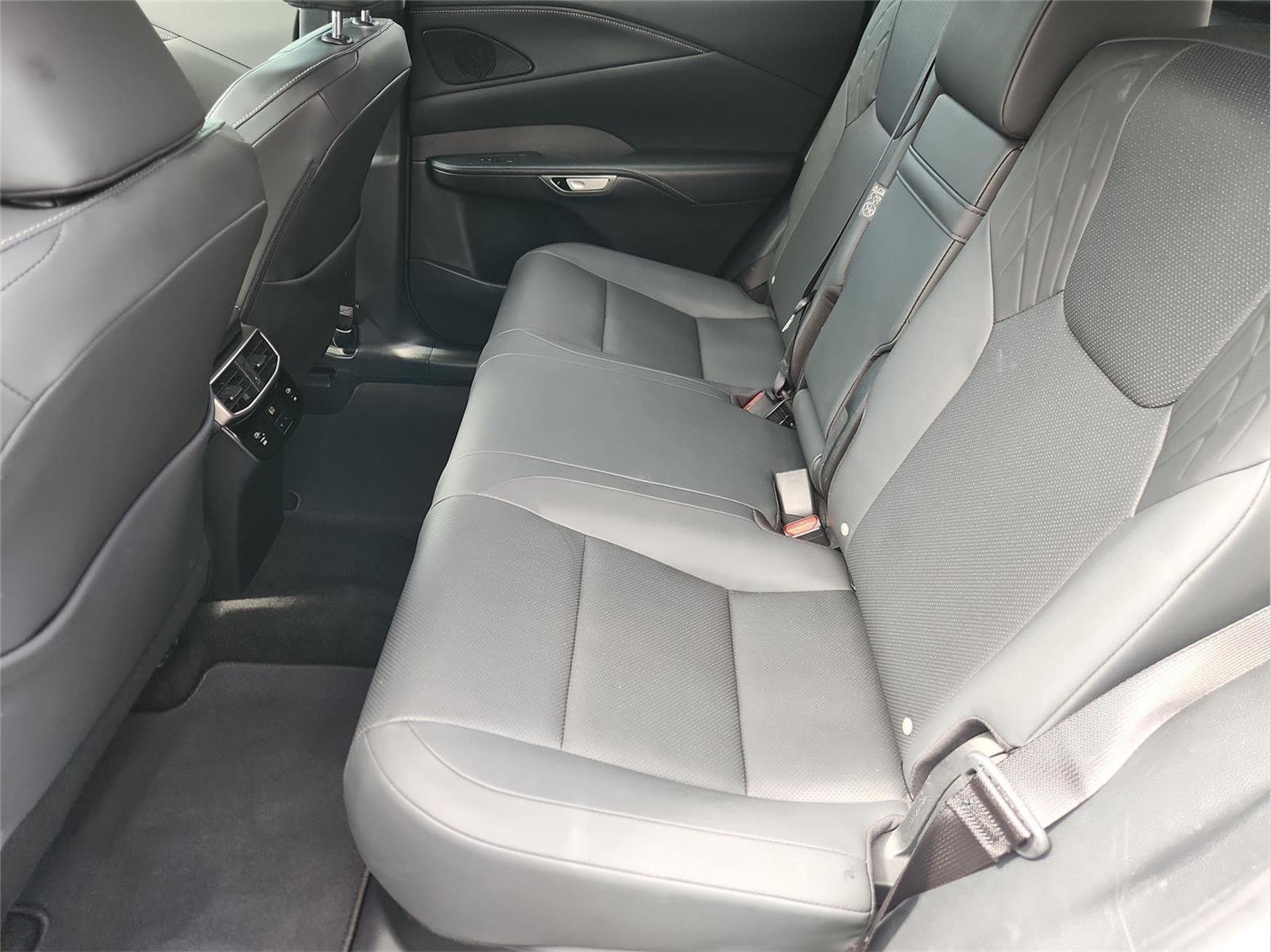 2023 Lexus RX 350 - Photo 25