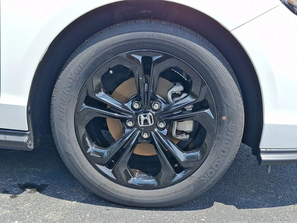 Certified Used 2025 Platinum White Pearl Honda SE image 8