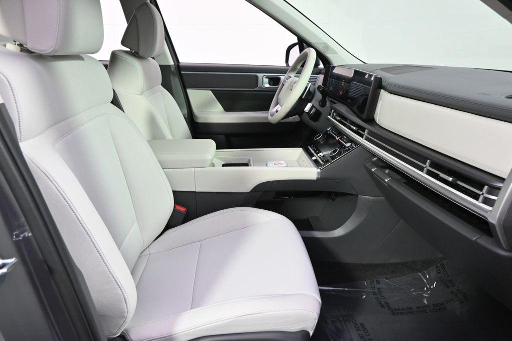 New 2026 Gray Hyundai SE image 16