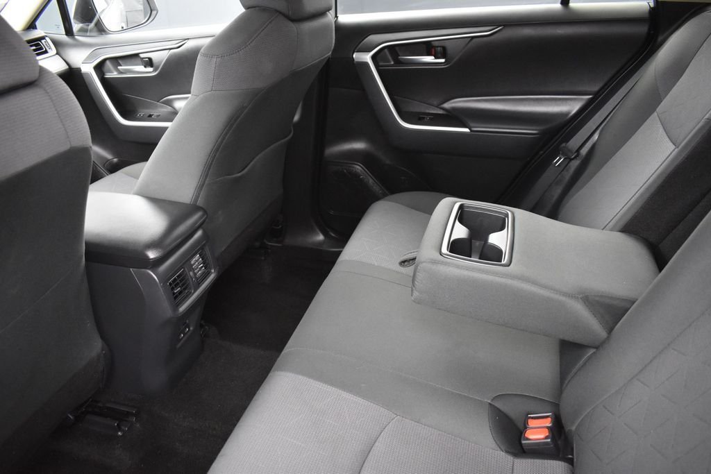 Used 2025 Silver Toyota XLE image 18