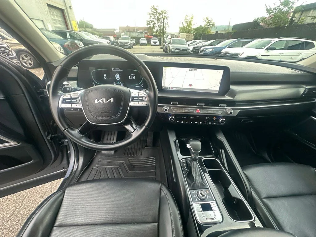 Used 2024 Silver Kia LX image 28