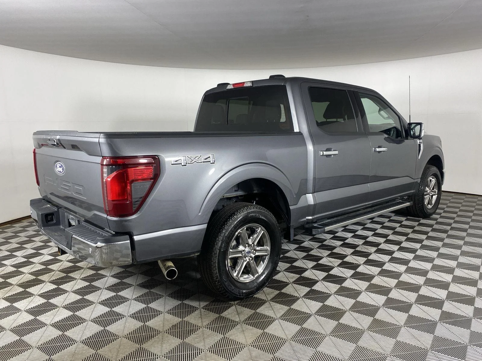 Used 2024 Carbonized Gray Ford XLT image 7