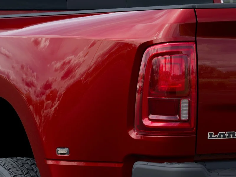 New 2026 Molten Red Pearl-Coat Exterior Paint RAM Laramie image 36