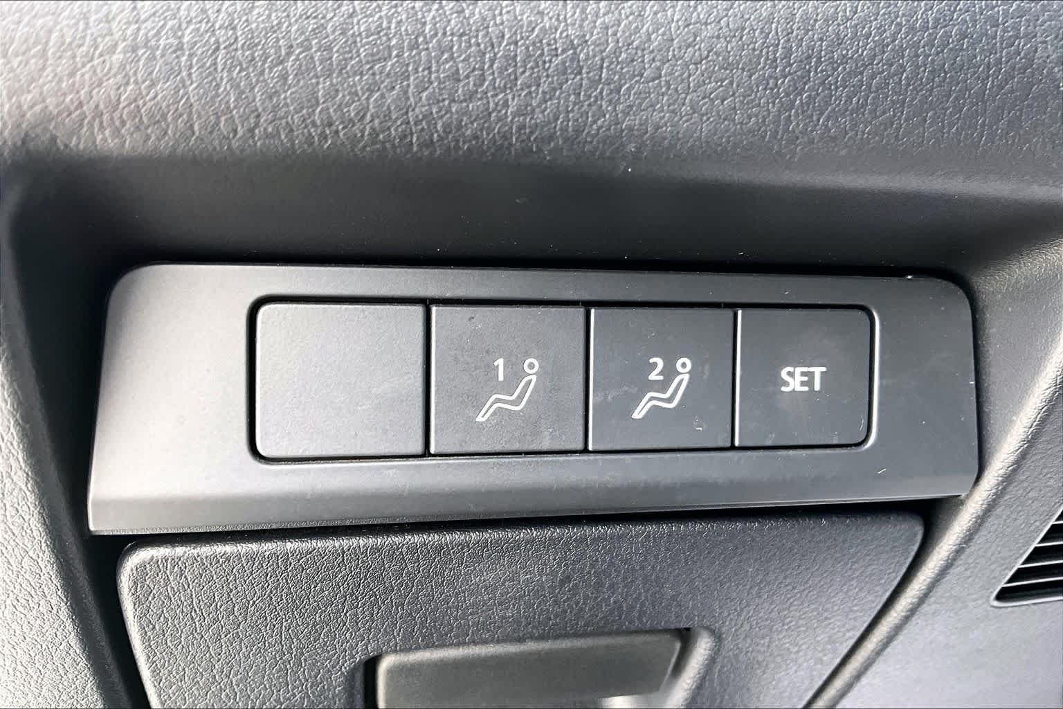 Used 2021 Snowflake White Pearl Mica Mazda Preferred image 35