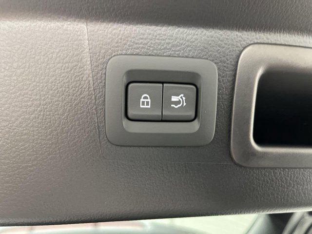 New 2026 Machine Gray Metallic Mazda 2.5 S Preferred AWD image 31