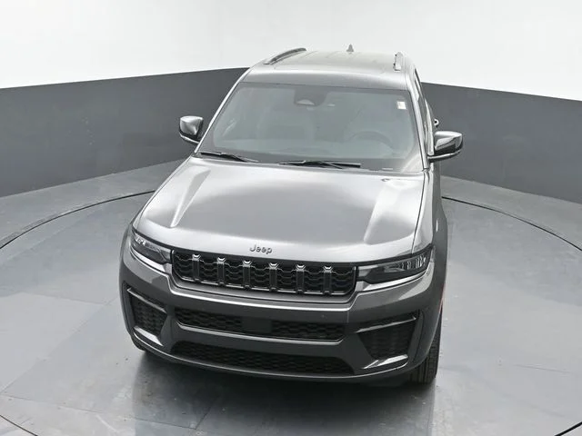 New 2026 Baltic Gray Metallic Clear-Coat Exterior Paint Jeep Altitude image 30